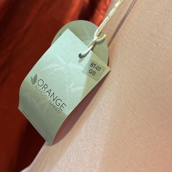 Nwt light pink one size fits all bamboo fabric tank top - Picture 7 of 7